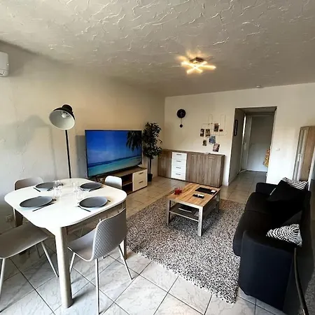 Joli Appartement T2 Centre Port Avec Wifi Agde Exterior photo