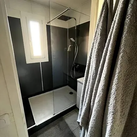 Joli Appartement T2 Centre Port Avec Wifi Agde Exterior photo